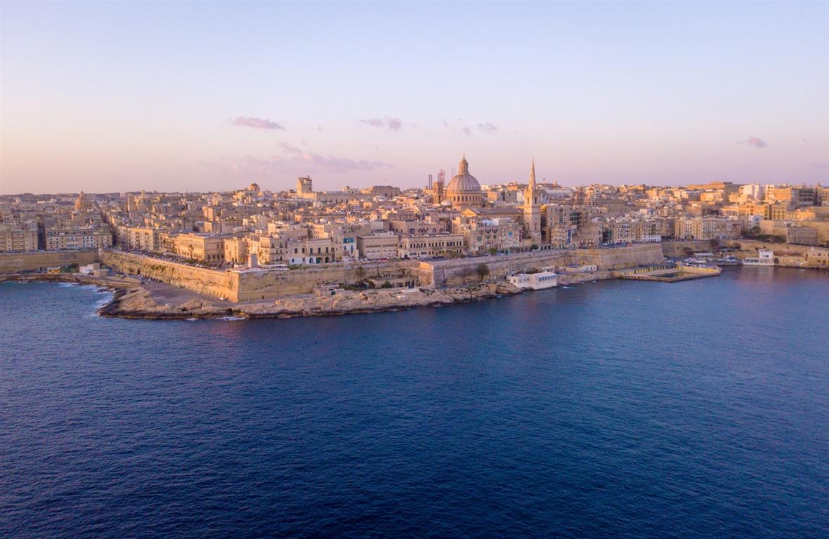 Magnificent Chophouse captured in Sliema, Malta - Image by wirestock on Freepik