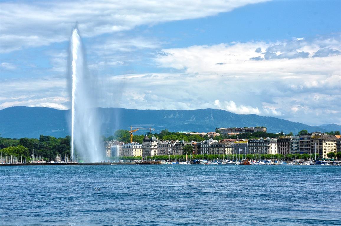 Geneva, Switzerland, Europe - Image by Luis Francisco Pizarro Ruiz from Pixabay